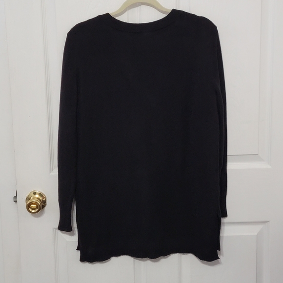Anthropologie Black V-Neck Sweater - Picture 2 of 10